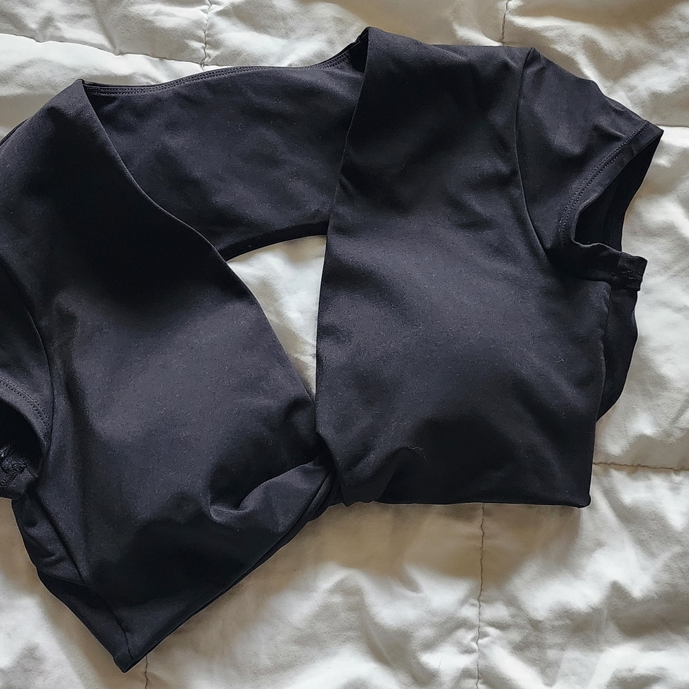 Black Short Sleeve Top